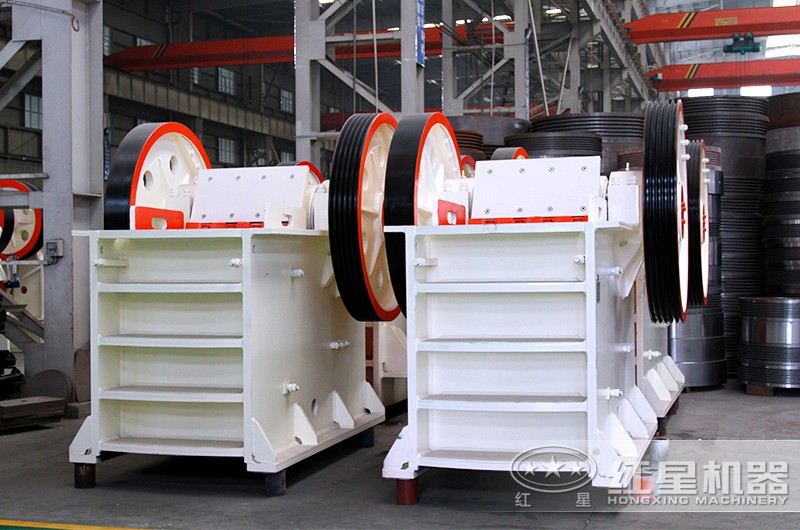 顎式破石機焊接機架結(jié)構(gòu)，牢固可靠